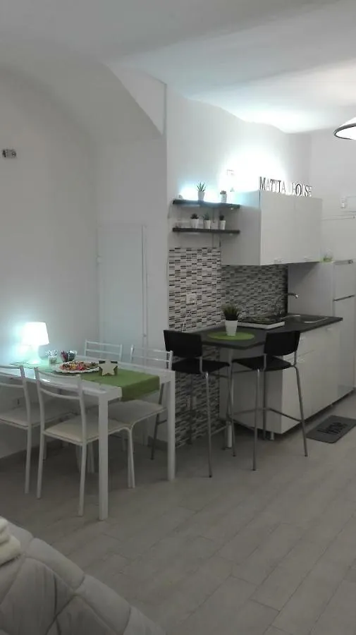House Mattia Daire Bari
